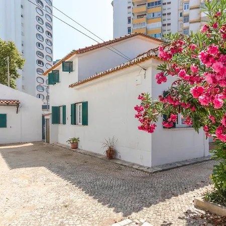 Nova Villa *